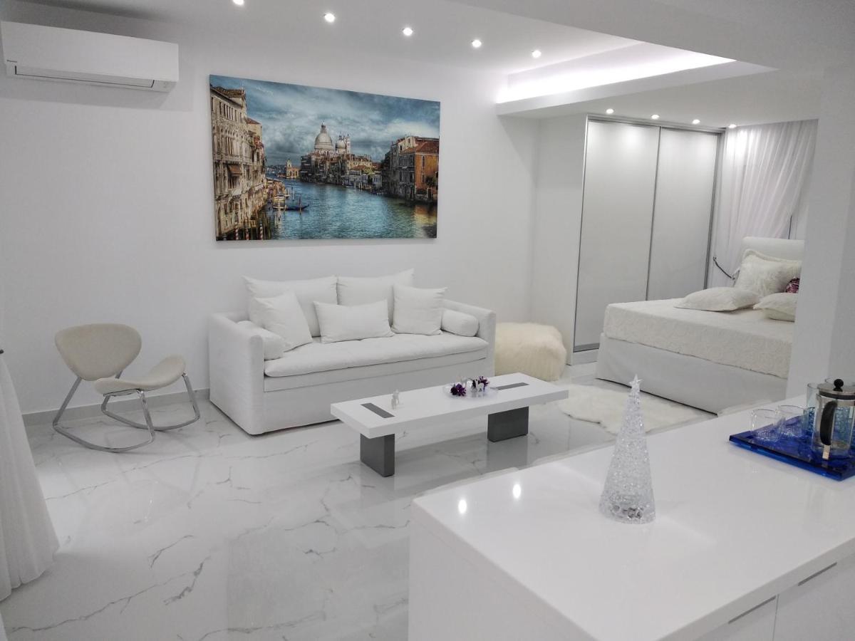 Despina'S Lux Apt Downtown Heraklion  ภายนอก รูปภาพ